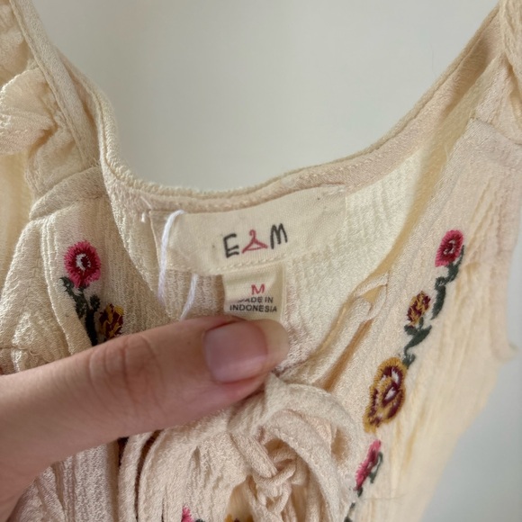 Cream Ruffle Embroidered Top - Picture 4 of 4